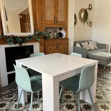 Charmante Amienoise Proche Gare 度假居 *